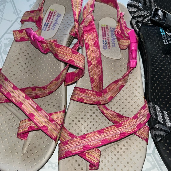 SKETCHERS OUTDOOR SHOES/SANDALS SIZE 8 - Picture 3 of 5